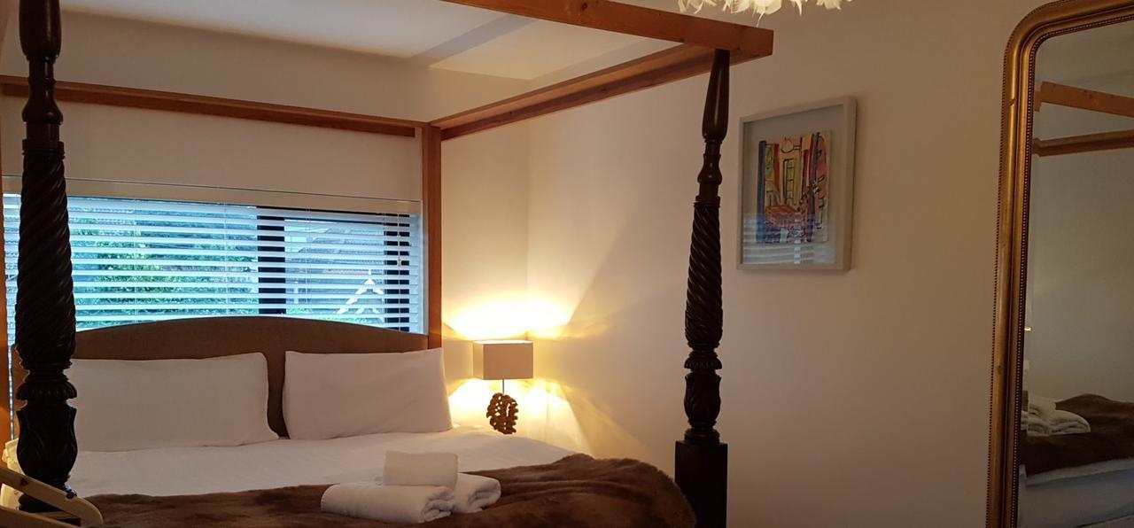 Mocha Newcastle Bed and Breakfast Galway Buitenkant foto